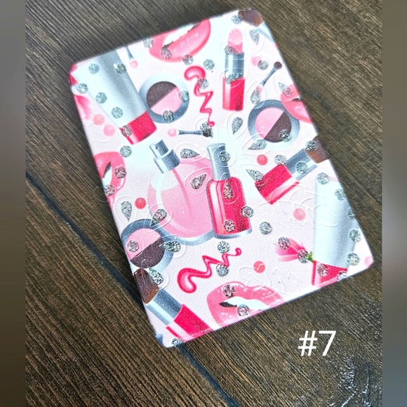 NEW 🔴 Colorful Double-Sided Compact Mirrors - Picture 13 of 13